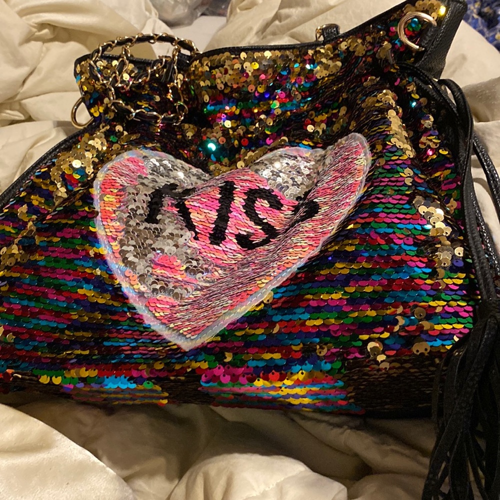 Beautiful Color Changing Sequence Bag - image 1